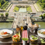 Un diner au tour Eiffel